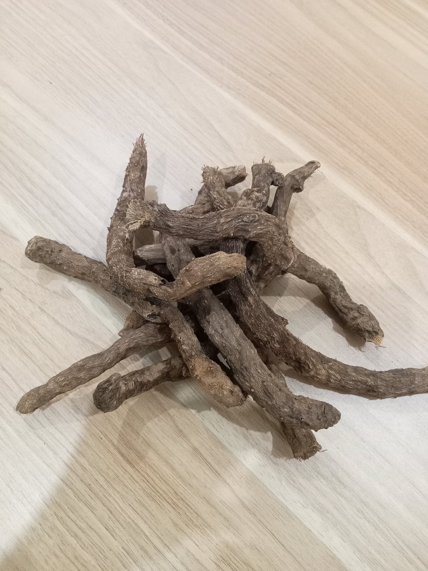 Homalomena Roots / Sugandhi Roots / Nampu Roots
