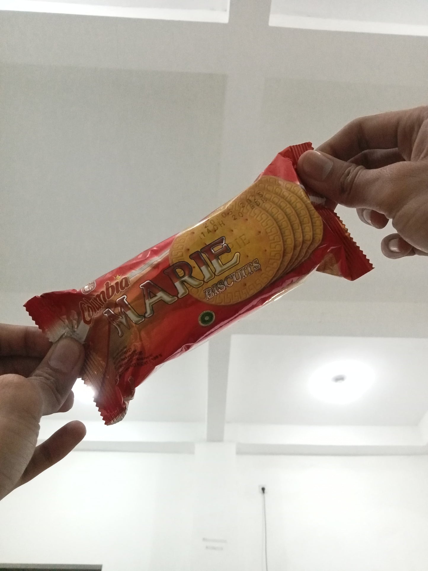 Marie Biscuit Roll